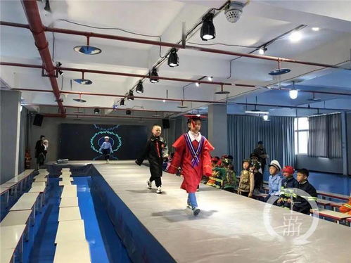 勞動(dòng)教育課搬進(jìn)工廠，小學(xué)生當(dāng)起了設(shè)計(jì)師